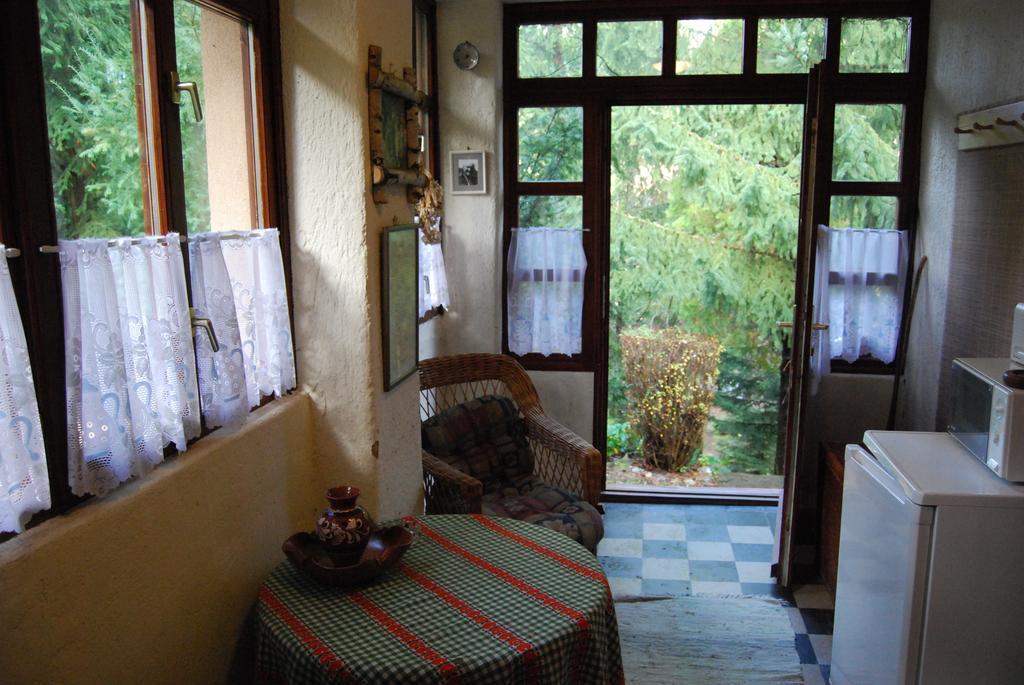Boroka Apartmanhazak - Oereghaz Velem Δωμάτιο φωτογραφία